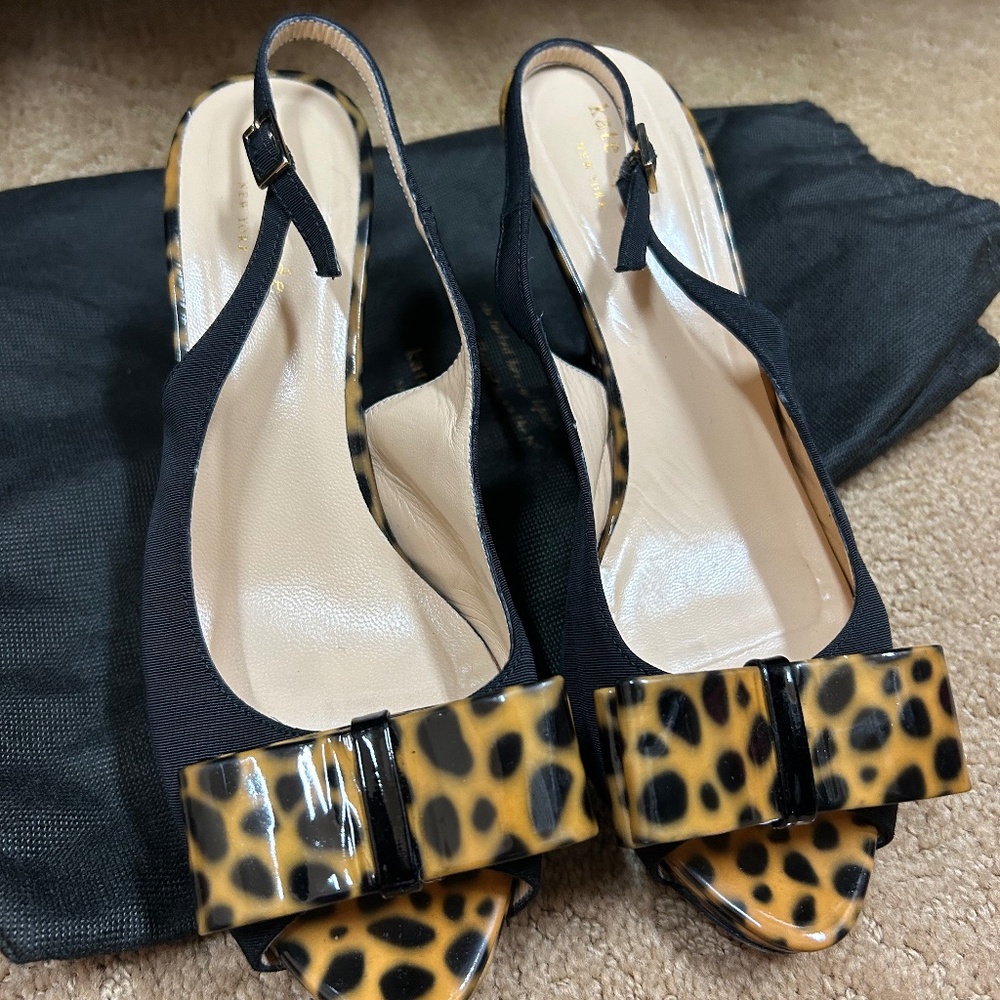 Kate Spade New York Size 8 Sling Back heel peep toe bow front animal print